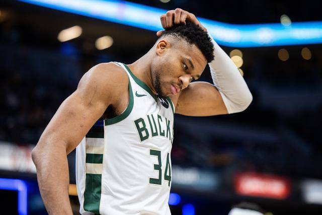 媒体人：不要以为低位技术很简单 NBA都没多少能把低位打好的球员